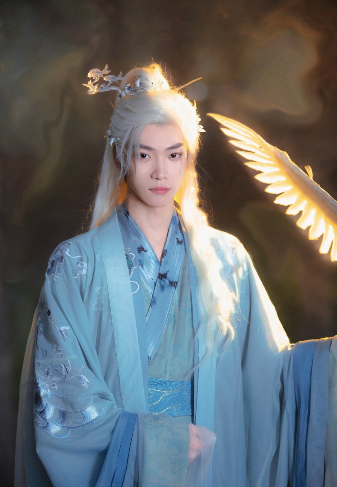 剧名《天官赐福》梓渝饰谢怜（一番）肖战饰花城接接接接接接接接接接接💕 ​​​