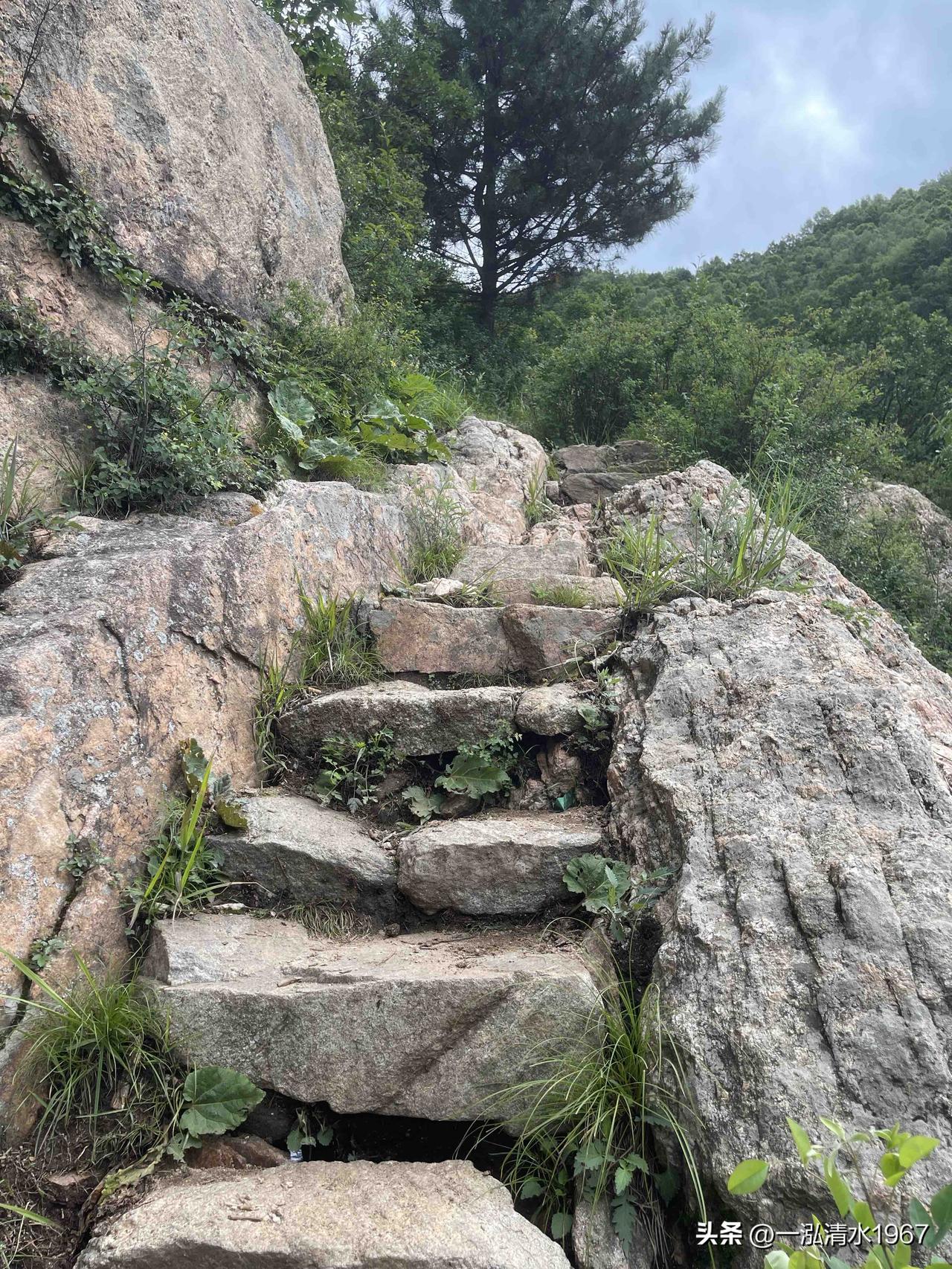 石家庄夏日清凉登山徒步免费打卡之地，今天终于成行，历时3个多小时，徒步登山8.3
