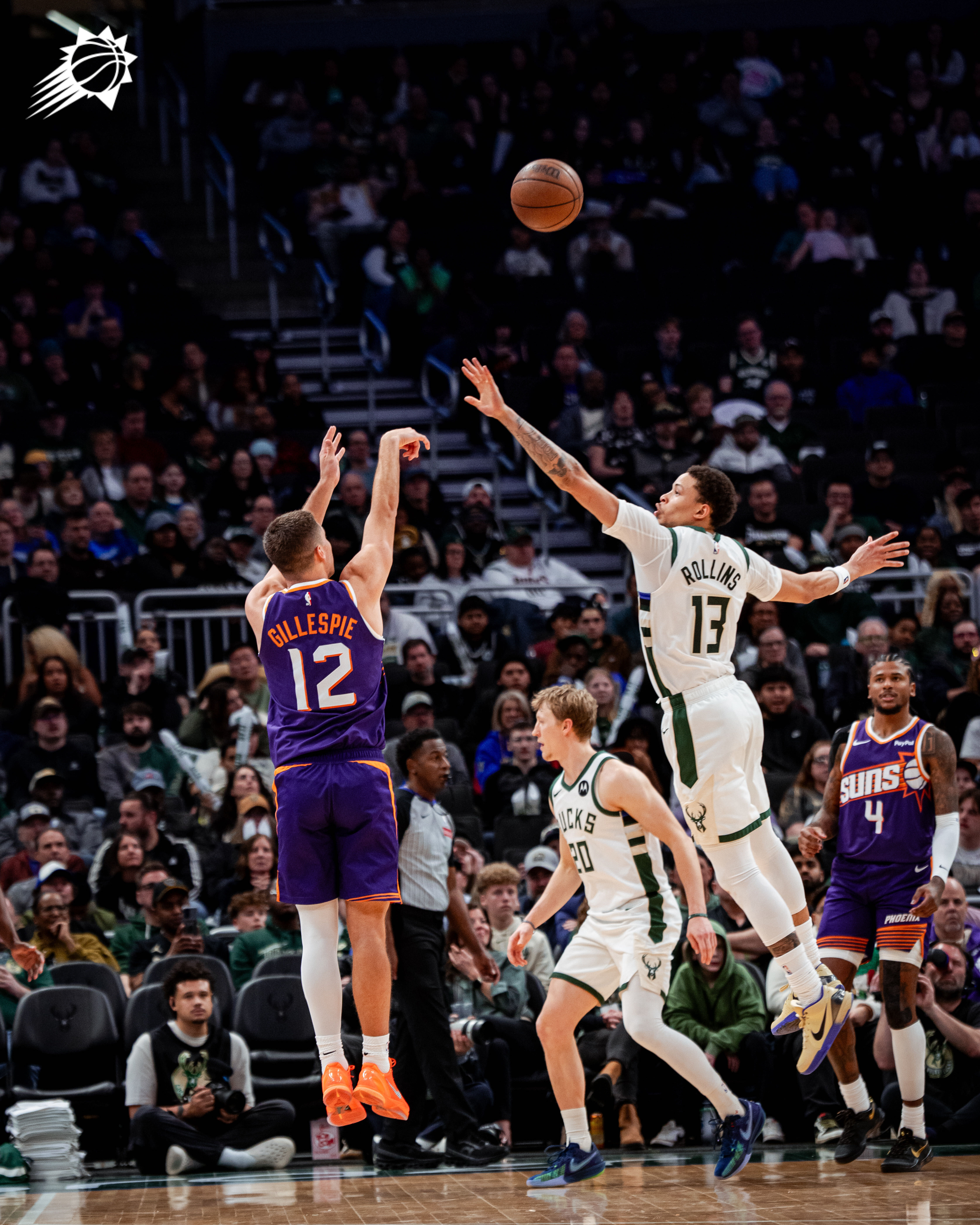 📊此役的吉莱斯皮：12分9篮板9助攻 🔥，差1篮板1助攻就三双了！菲尼克斯太