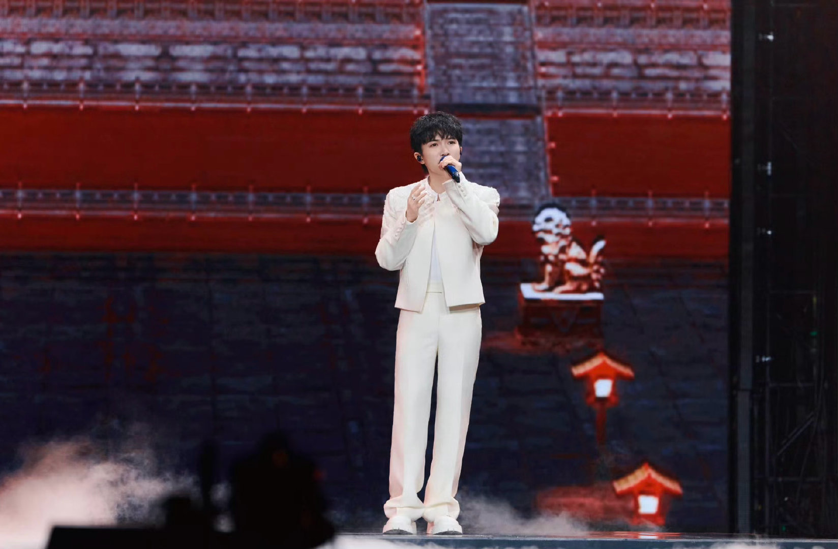 周深官宣出席阅文IP盛典阅文IP盛典 他的声音适配所有网文气质，热血、温柔、倔强