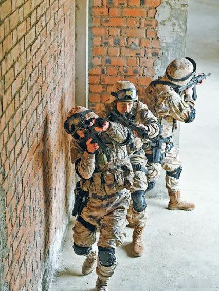 甬尚老兵的粉丝圈 【起床号 】热爱是生活强有力的助推器，它会赋予你能量，促使你不