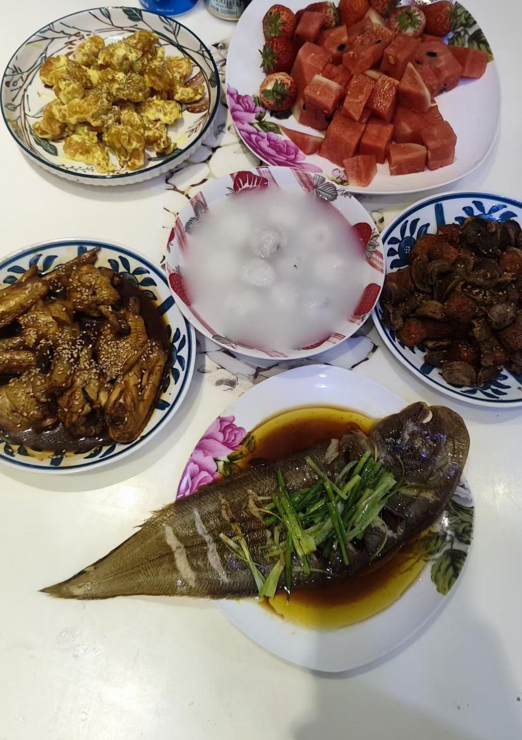 元宵佳节，又给家人露了一手！
中东那边打得热热闹闹，咱们这边也是热热闹闹！
好多