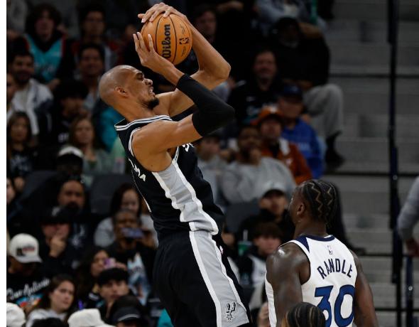 华子出战存疑，文班亚马力争带队取得开门红！NBA季后赛西部半决赛G1，森林狼客场