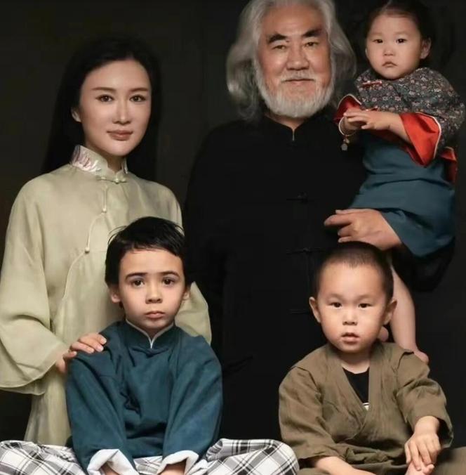 这就是有钱人的烦恼吧！知名导演张纪中，因娶小31岁娇妻杜星霖，73岁本该安享晚年