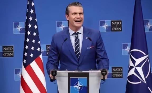 美国防长的话炸了锅：中美要是开打，20分钟内，他们的航母全得沉！还撂下一句句大实