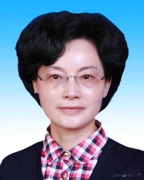 西藏自治区人大常委会副主任王峻被查。在高海拔地区工作那么多年不容易，没能守住底线