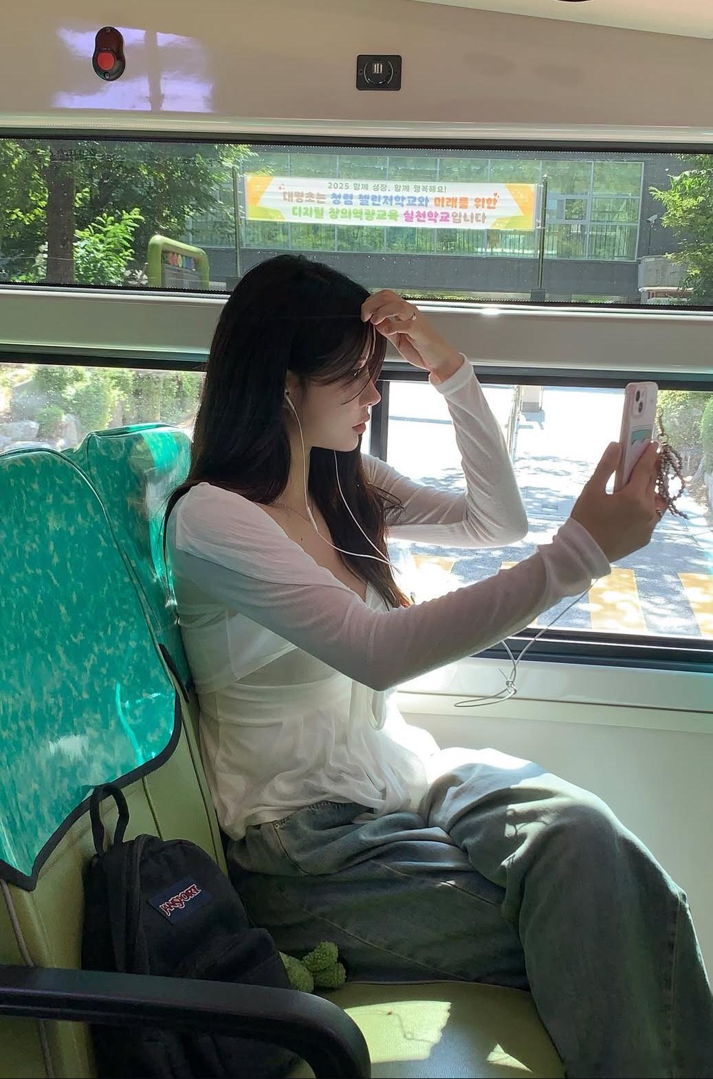 假如你天崩开局出生在一个贫困家庭，你将怎么逆天改命？故事开始，你出生在一个三线城