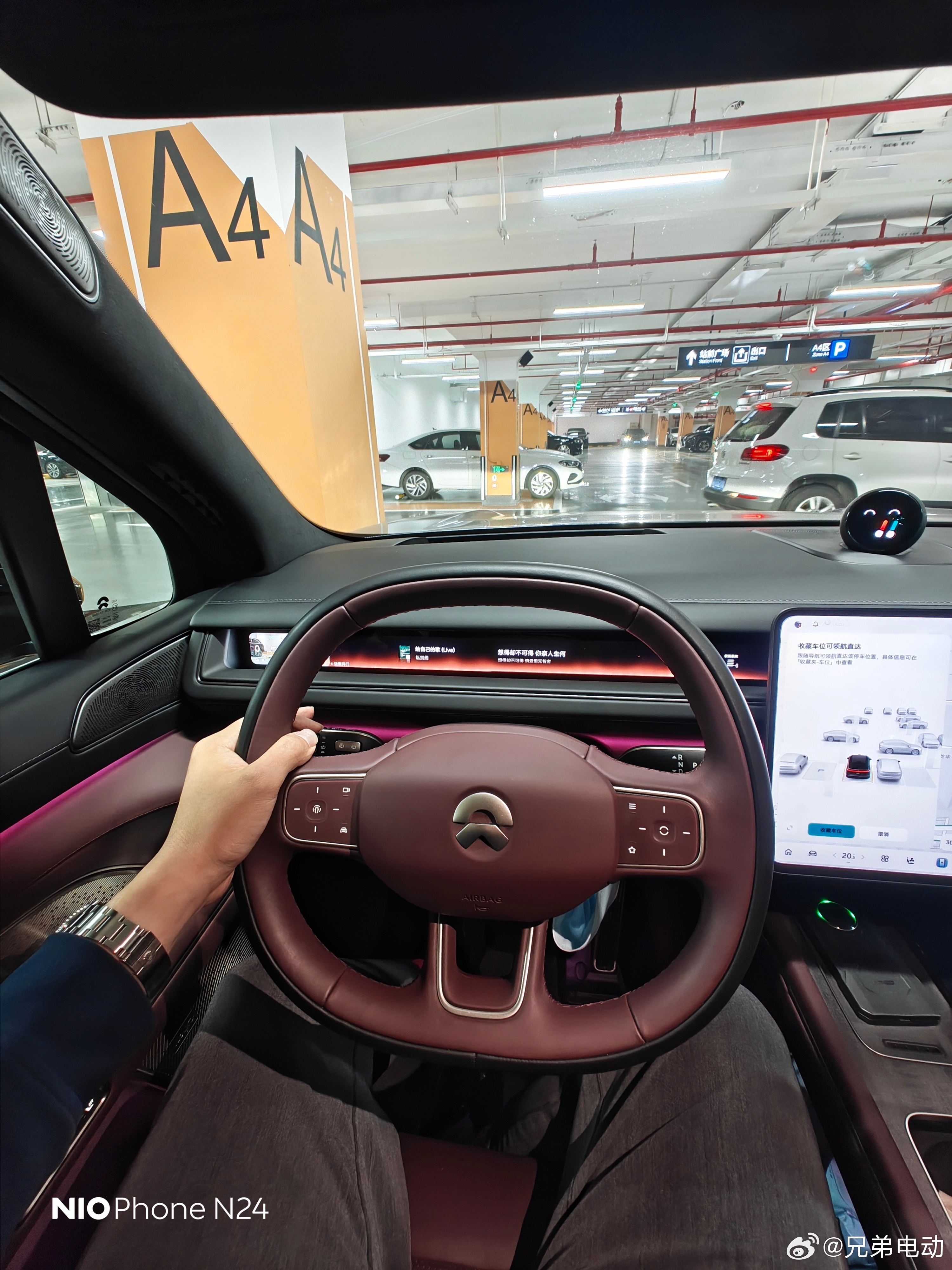 刚才在常州站地下回转通道里，我用es8敏捷掉头功能在道路尽头成功一把掉头，超越一