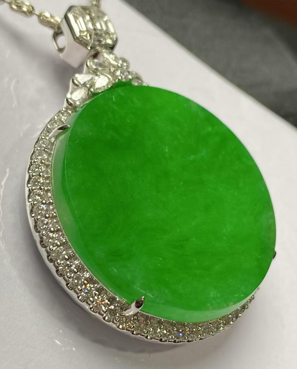 圆牌·陈梦同款
          裸石34.5-3.5
​正阳绿💕缅甸🇲?