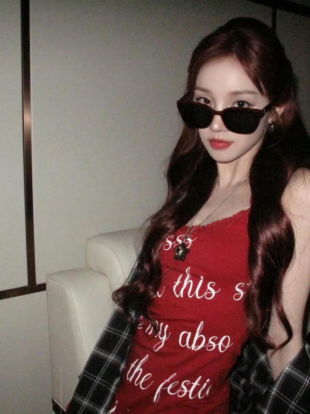 派酱安利 宋雨琦红裙复仇摇好辣这个都美成啥了就这样辣辣辣简单的服装搭配都挡不住的