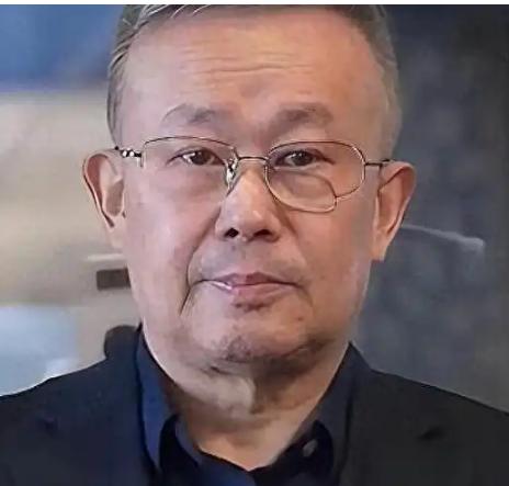 项立刚问得好：为什么西方在科技领域对中国封锁，却在法律领域对中国输出？而且还不惜