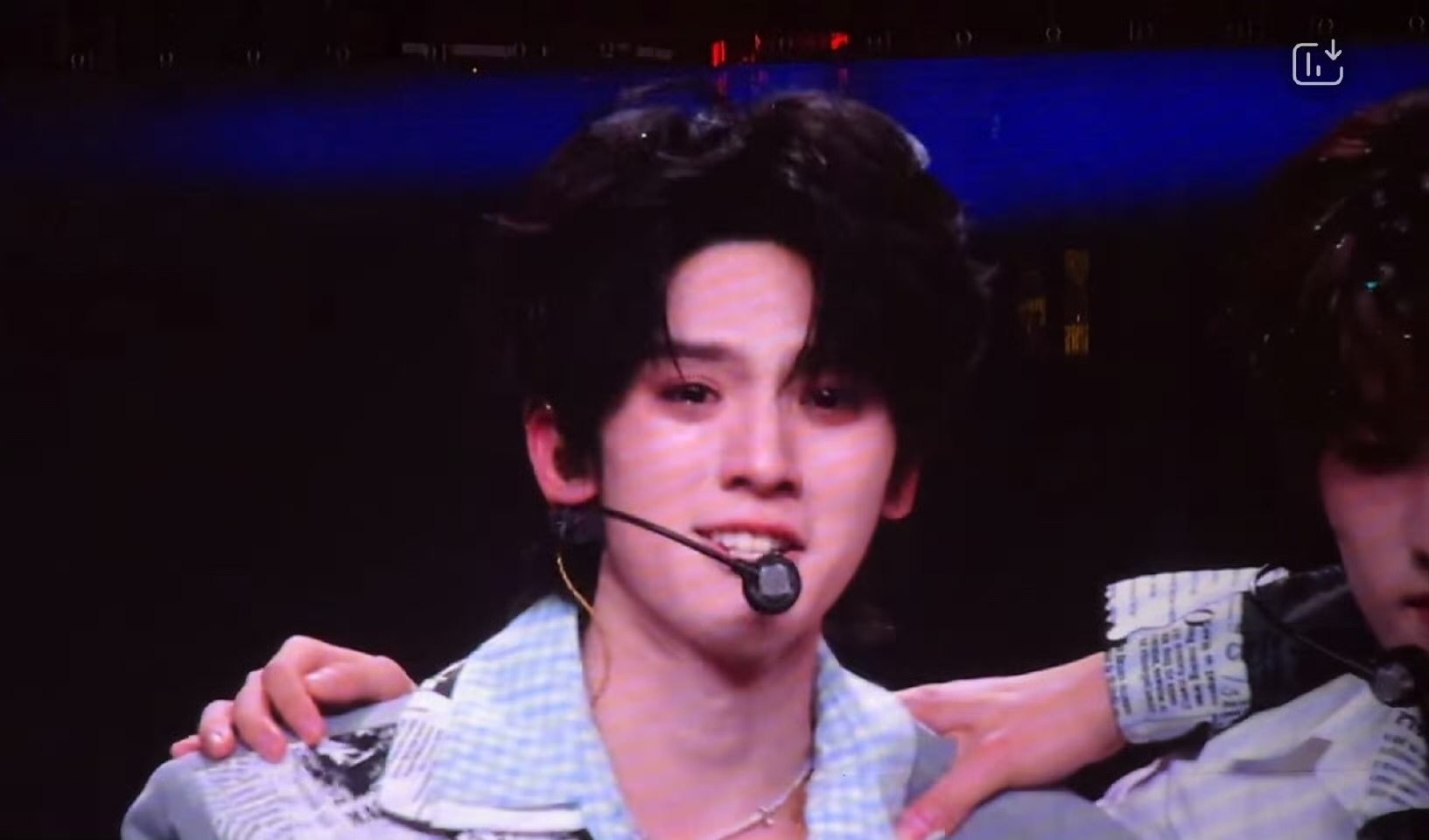 左航上次哭是在出道战左航上次哭是在出道战 ，希望弟弟以后只流幸福的眼泪 