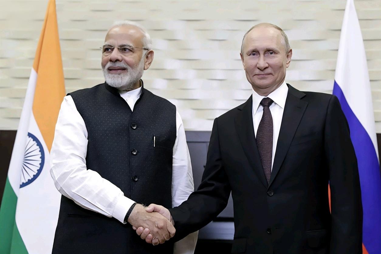 一边抗美制裁，一边抱俄大腿！背后算盘太精明，其实全是利益和现实的算计！
 
一边