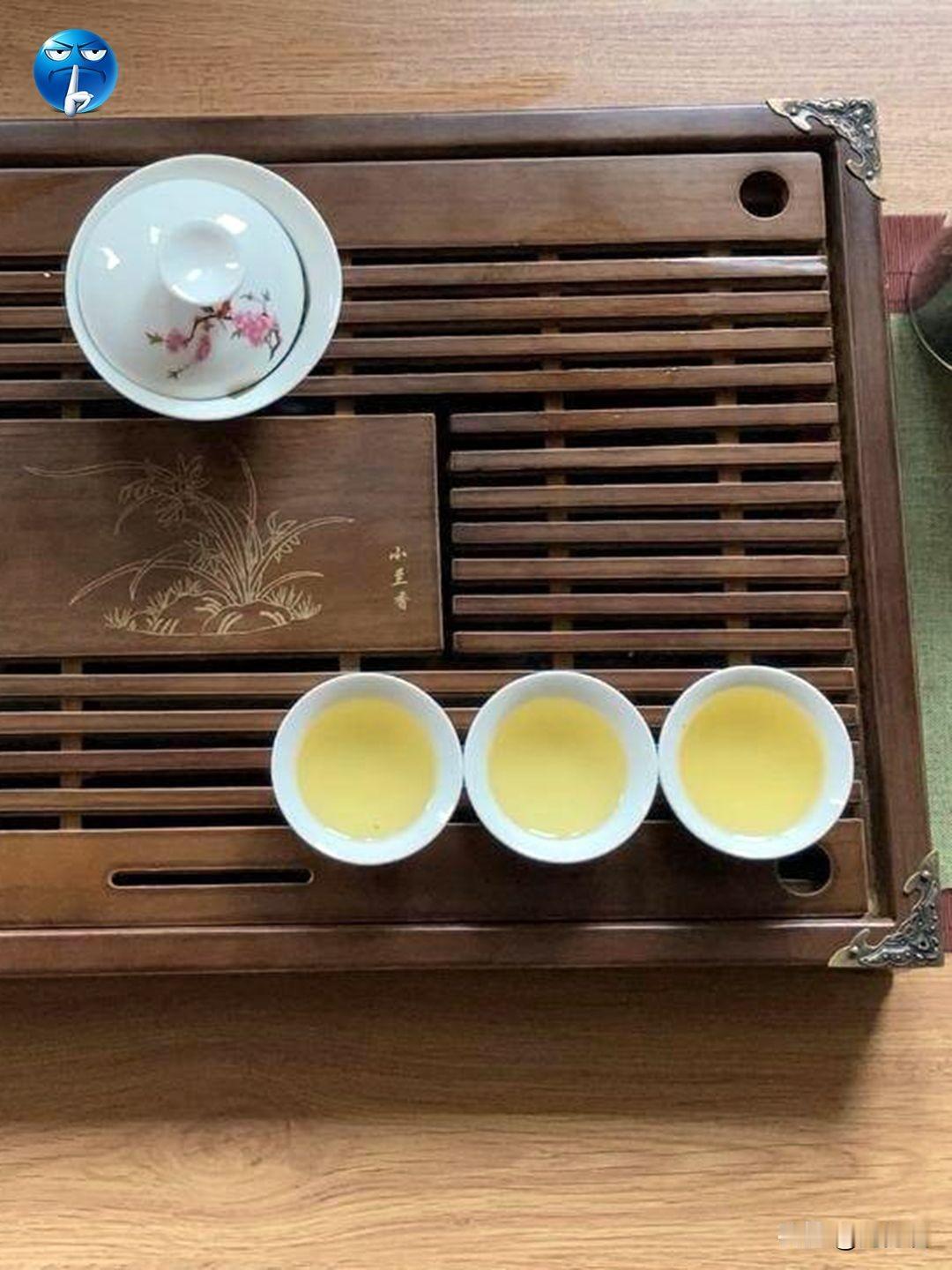 在科技、学术、体育、医疗等需要拼能力拼水平的领域，最应该摒弃“人情世故、论资排辈