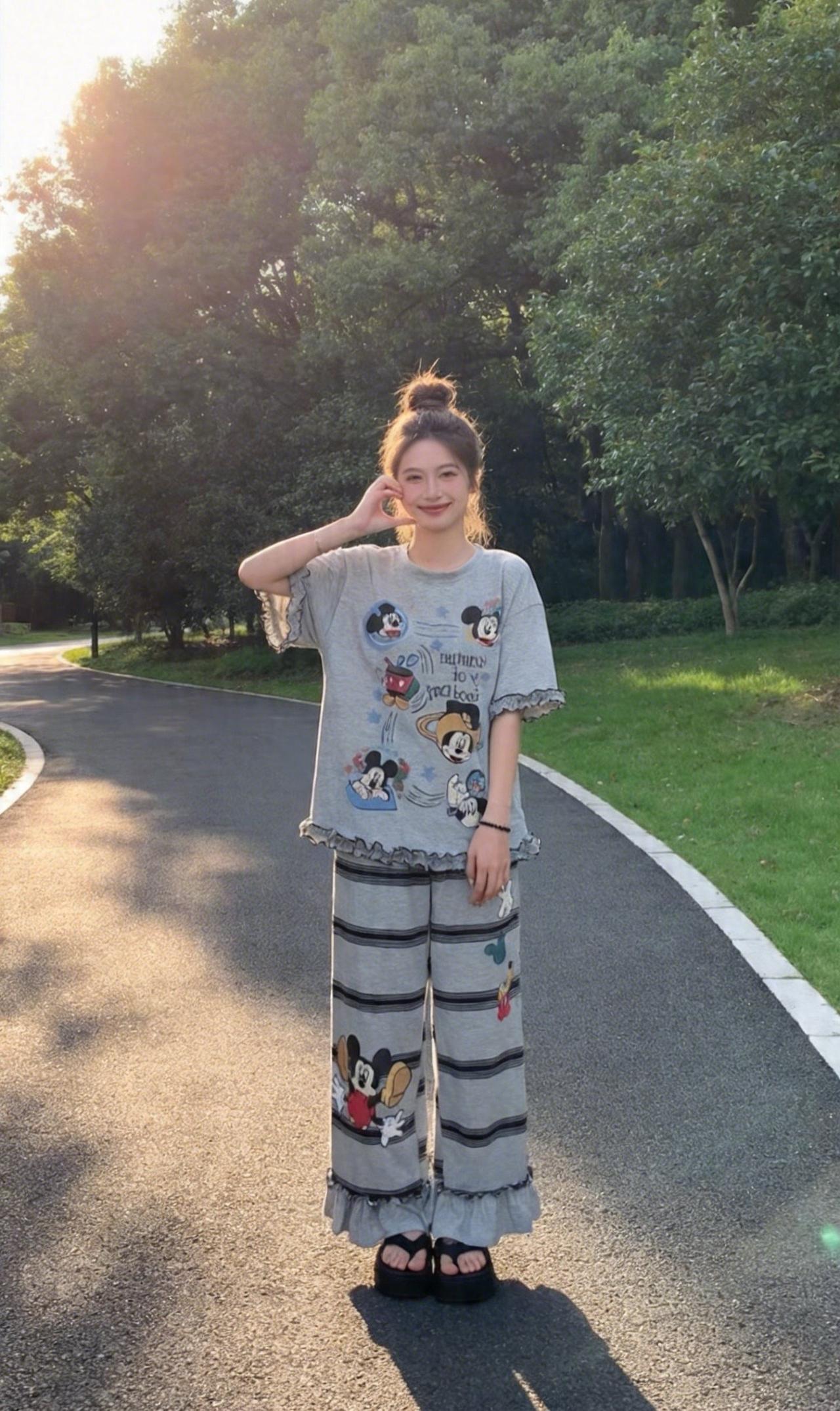 长久欢喜，小有温柔。睡衣穿搭 随意摆pose 夏季