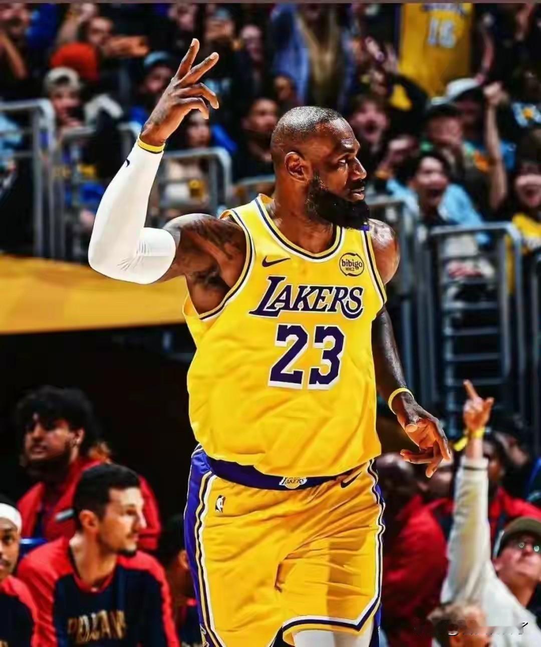 格兰特复出了，但是依然没有阻止住火箭的颓势。湖人又赢了，现在已经2-0领先了，在