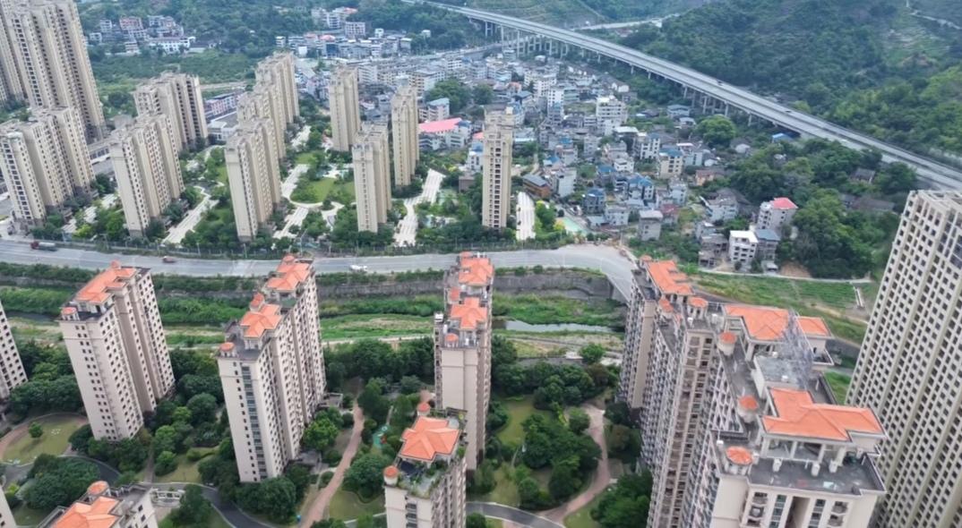 【福州永泰葛岭或迎来大翻身！拟打造永泰版“大学城”】
在楼市高峰期，永泰葛岭曾是