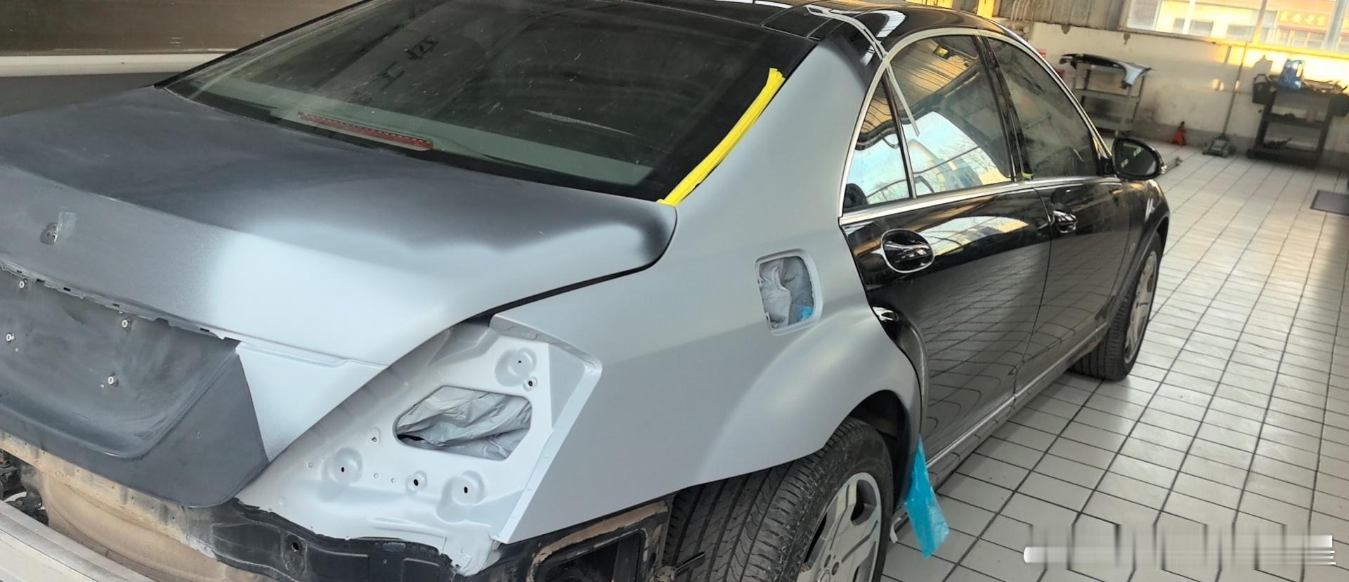 三亚拖回的北京牌W221 S600右后方结构性损伤，完美修复。对得起三亚回北京的