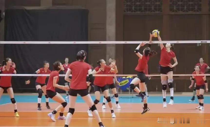 世联赛澳门站中国女排首战首发阵容
       2024年世界女排联赛澳门站昨天
