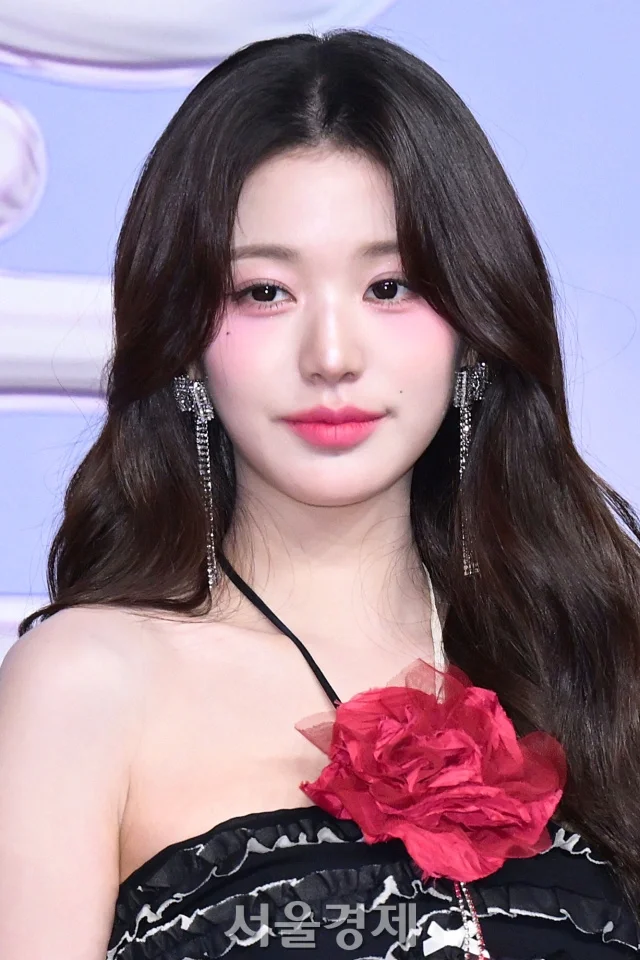 新闻图美得像站姐精修的女神呀。。