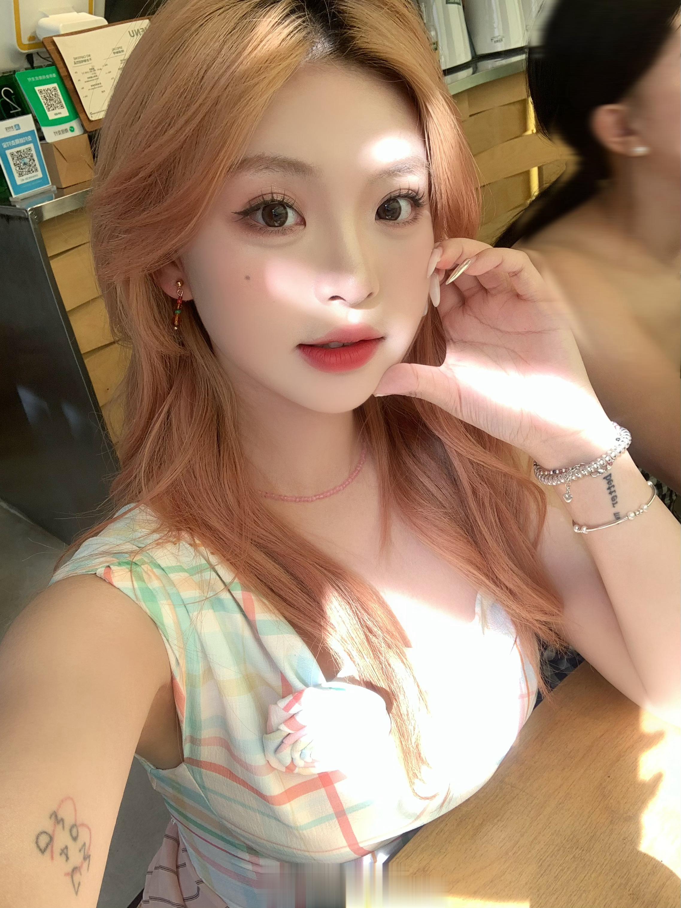 嗯嗯小彩虹 ​​​