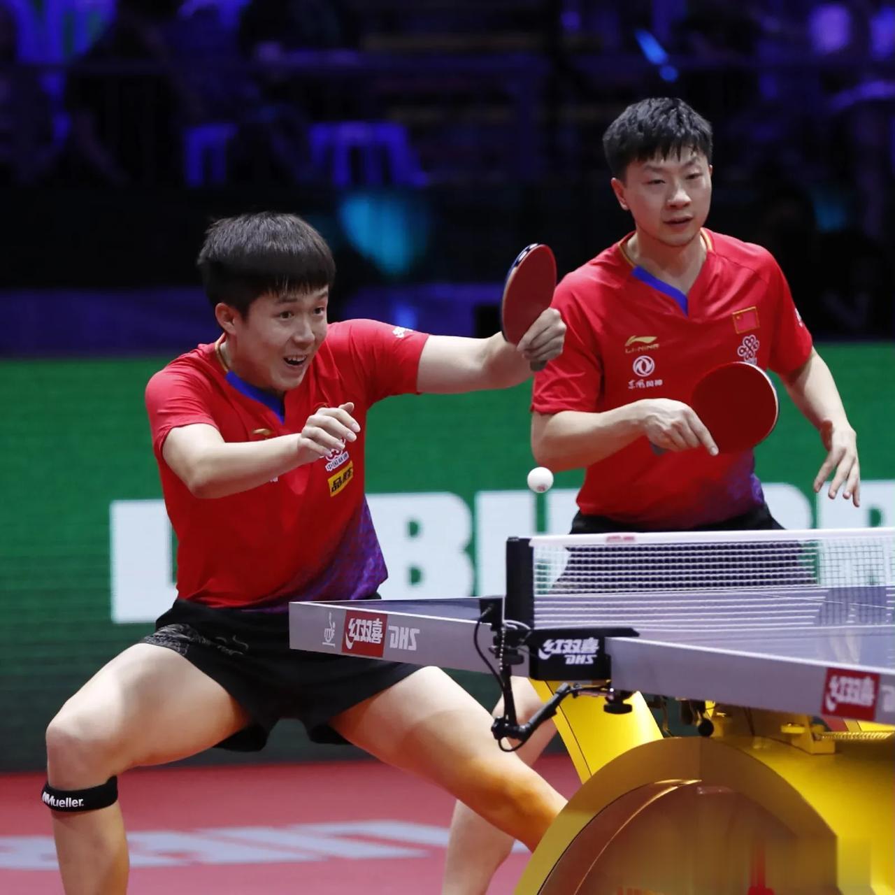 9月9日上午，2023平昌亚洲乒乓球锦标赛男子双打半决赛，中国两对组合樊振东/林