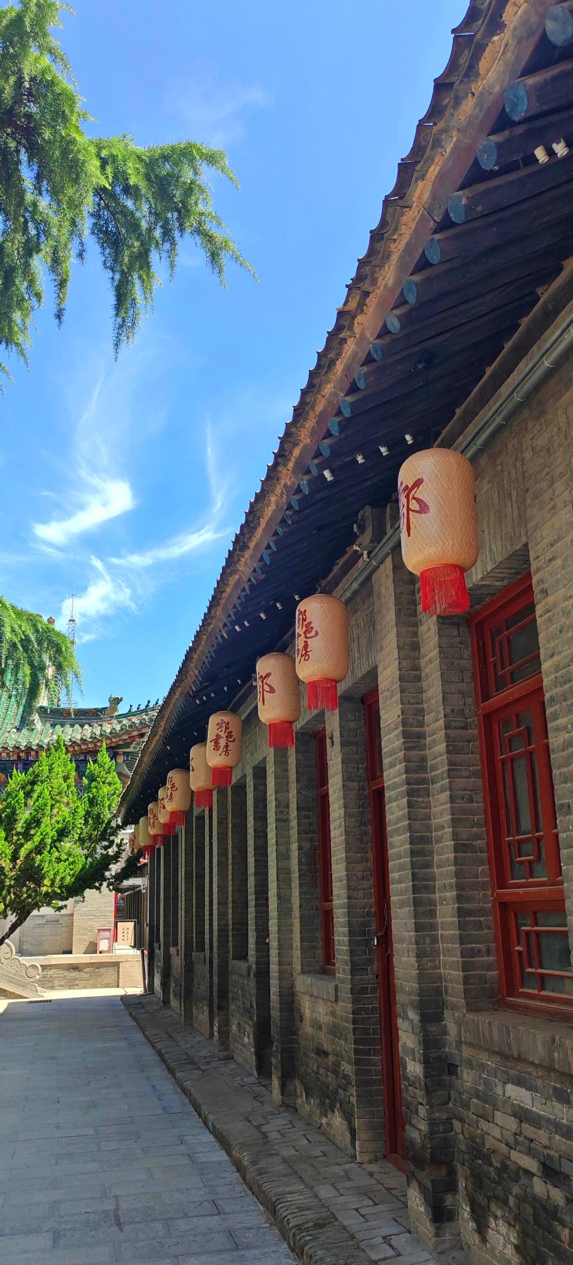 【六百年文庙变“书房”，文物活起来了】拍完这组照片最大的感受是——这座文庙“活”