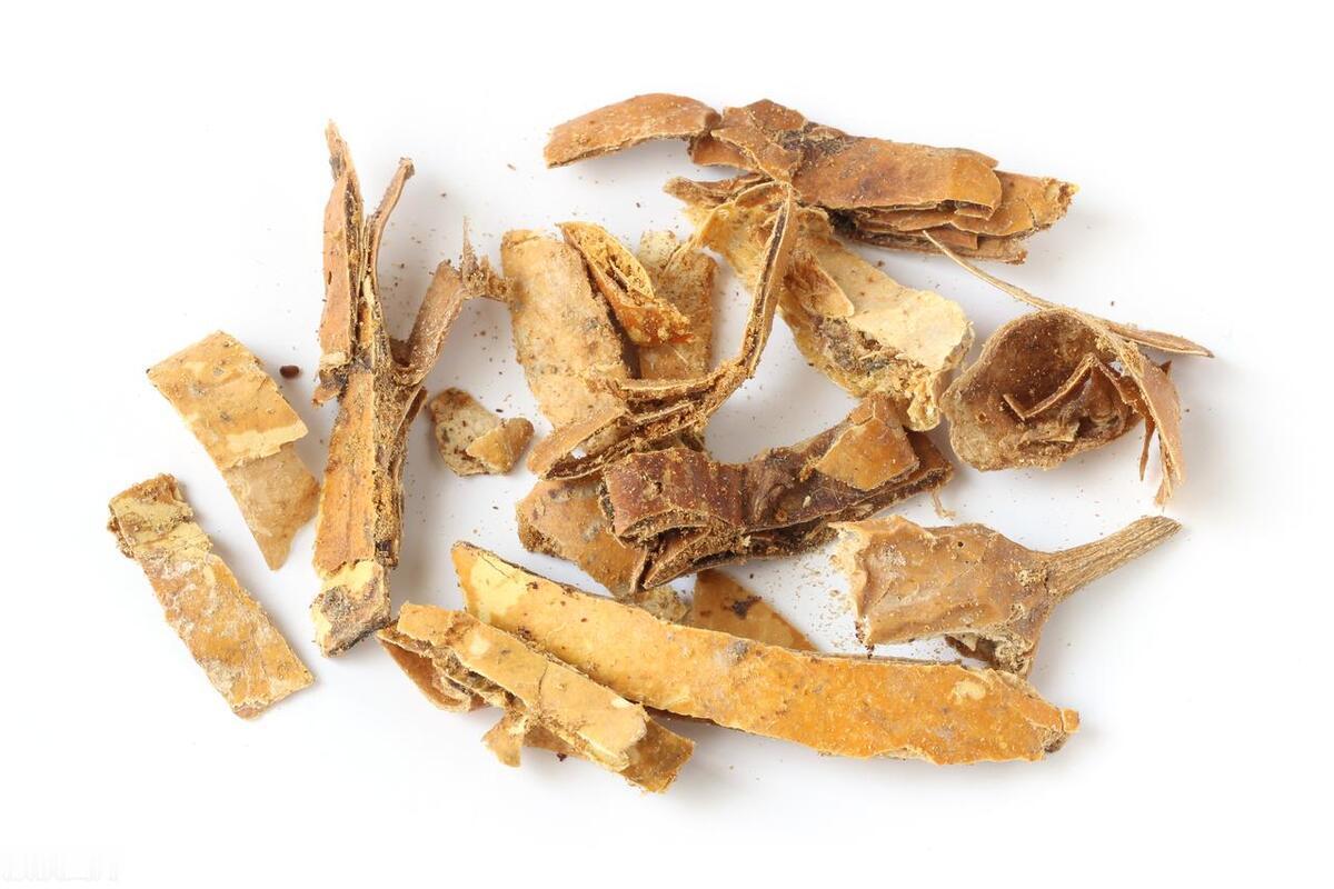 一个土郎中说：“哪有什么冠心病，不过是肝气不顺了”，随后便给我一张方子，那时我以