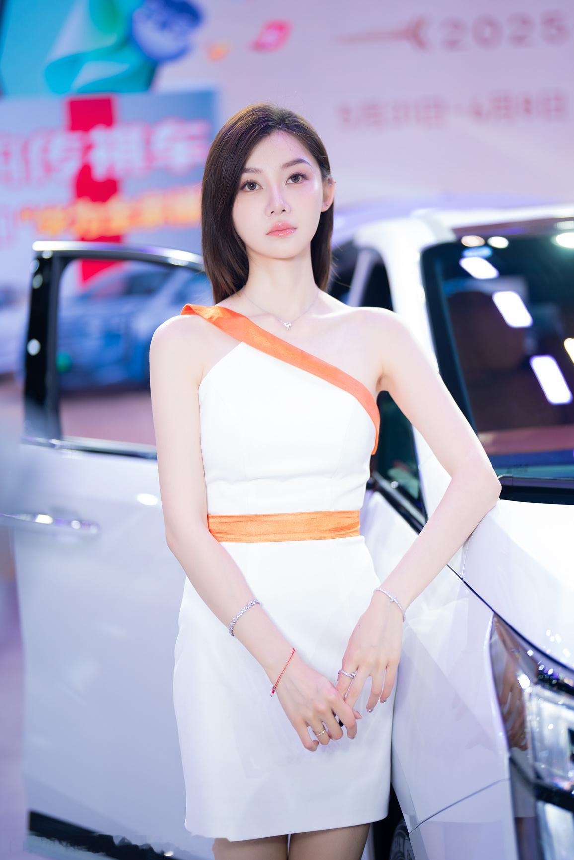 聆听猎人的车展日记猎人在深港澳车展猎人与车展2025   粤   港   澳  