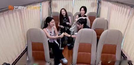 王珞丹说祝绪丹少唱一句是一句王珞丹看穿祝绪丹的小心思乘风2025祝祝撒娇现场：