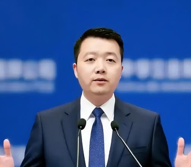 终于有个敢说真话的专家了！

罗鸿建议：取消私生子继承权！凭什么原配夫妻勒紧裤腰
