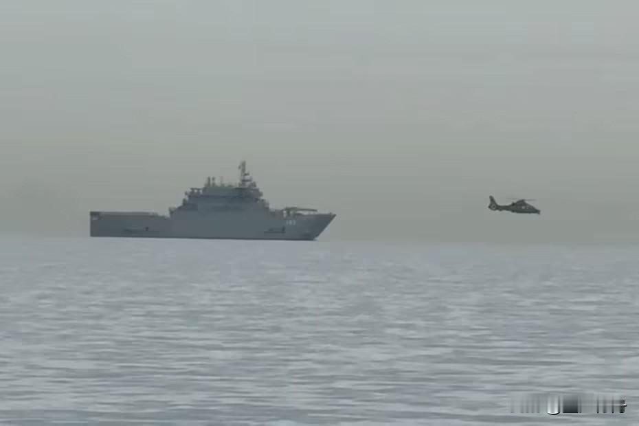 当两艘美军驱逐舰及随行舰艇抵达波斯湾入口时，伊朗巡航导弹已完成“锁定”，攻击无人