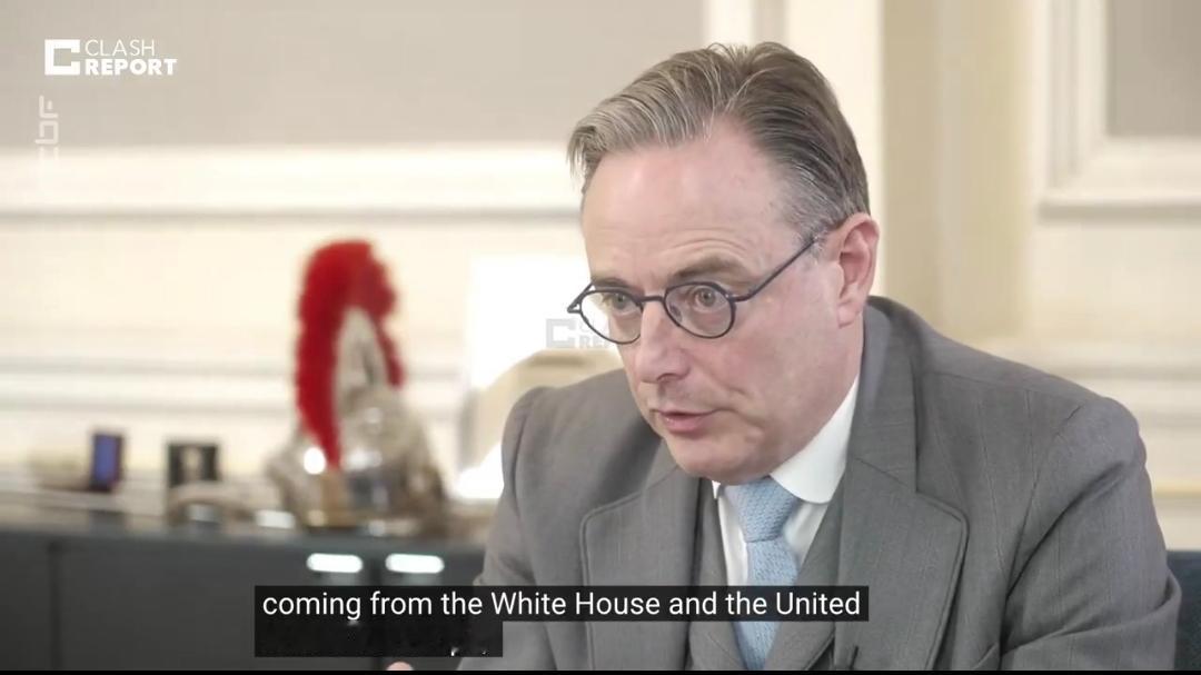 比利时首相这段话彻底暴露出欧洲对特朗普犹豫纠结的复杂心态。
比利时首相巴特·德韦