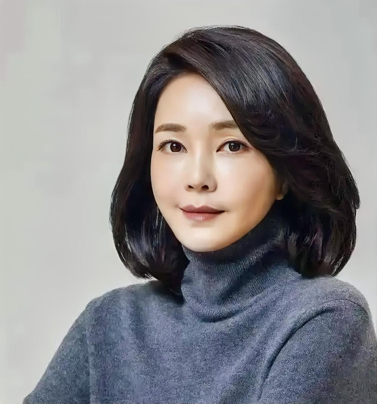 韩国传来消息，当地时间5月6日凌晨，韩国前总统尹锡悦夫人金建希股价操纵案二审主审