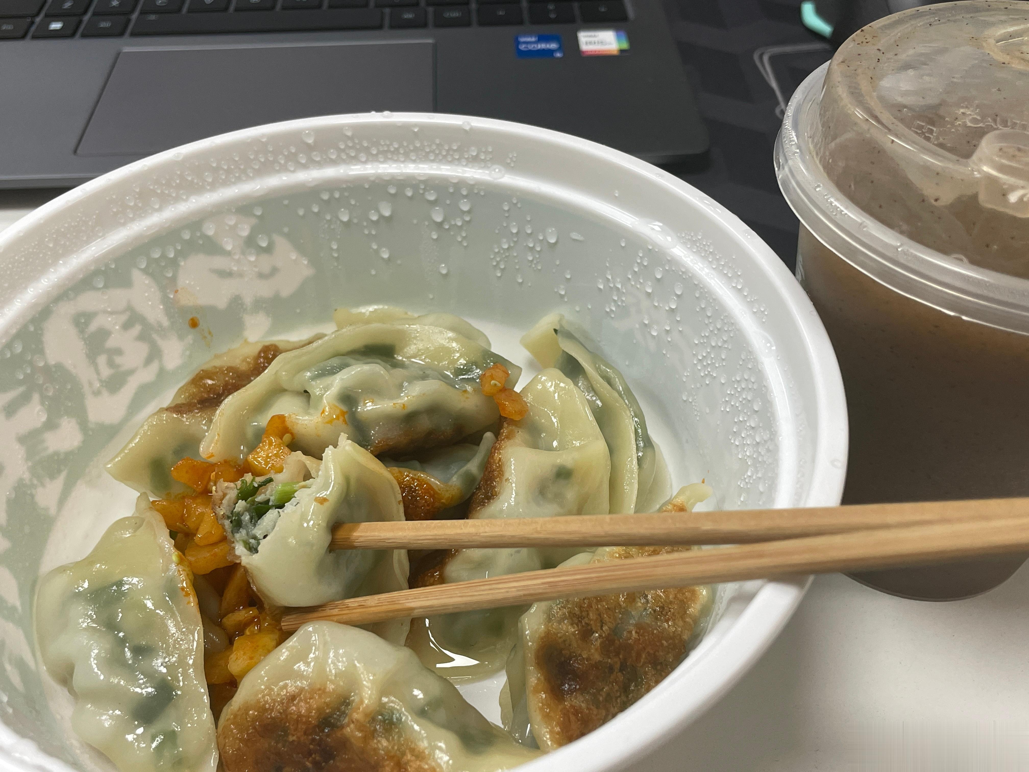 当我不知道点什么外卖的时候就会点袁记云饺[二哈]，你们吃什么呢？[馋嘴]#午餐#