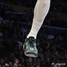 2月23日NBA常规赛湖人队（34胜22负）结束连胜。虽然东契奇和勒布朗均得分2