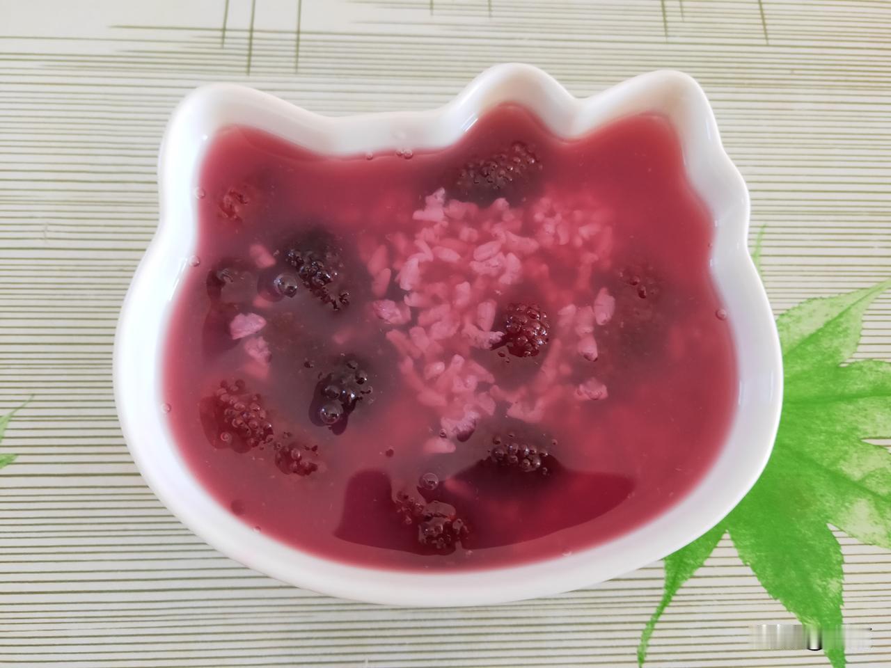 生活感悟：善待自己，珍惜当下。

慢慢发觉，最踏实的幸福，都藏在热气腾腾的烟火日