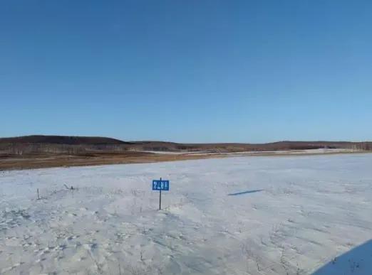 看着地里被推倒的青苗，刘华云怎么也想不通...领了补贴，上了台账，缴了费的地，咋
