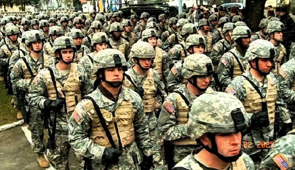 必须要让美国人清楚认识到，中方想干什么就该让中方干什么。中方要收复台海就让中方收