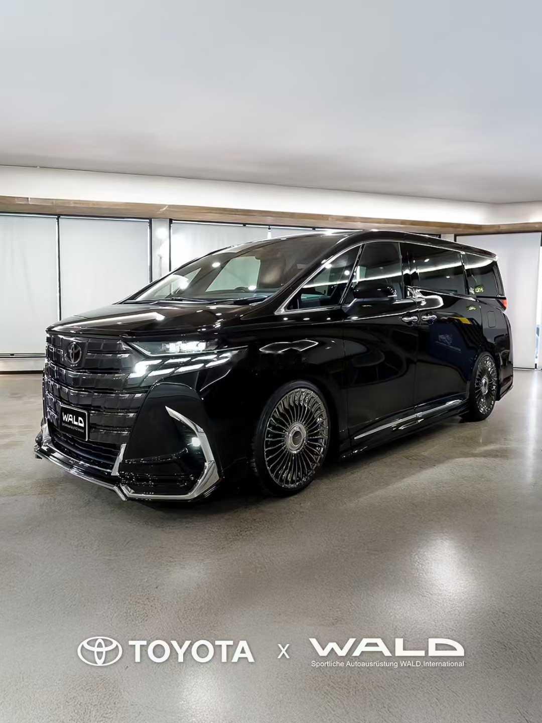 40 Alphard x WALD​我知道你要问什么这轮毂是22寸 ​​​