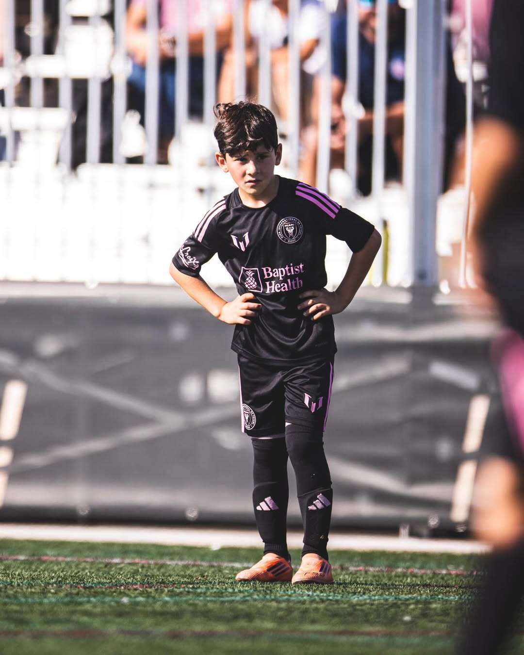 学院ins更新麻袋Ciro最新照片安妞点赞❤️梅西