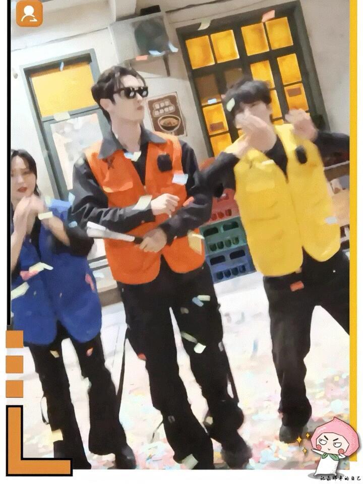 看懂的都要哭了蜜桃最好的大so笔大老师举拖把那里！我每次看到都会觉得有点感动…他