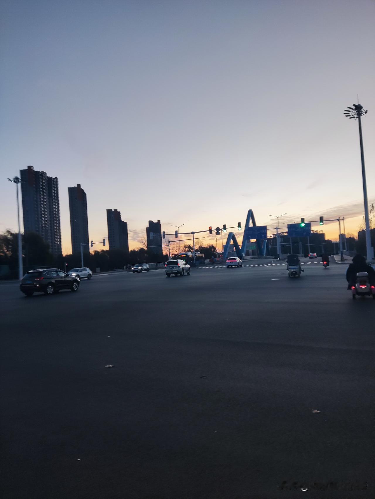 究竟职工社保能否转入城乡居民养老保险呢？
我是70后，只缴纳了五年职工养老保险，