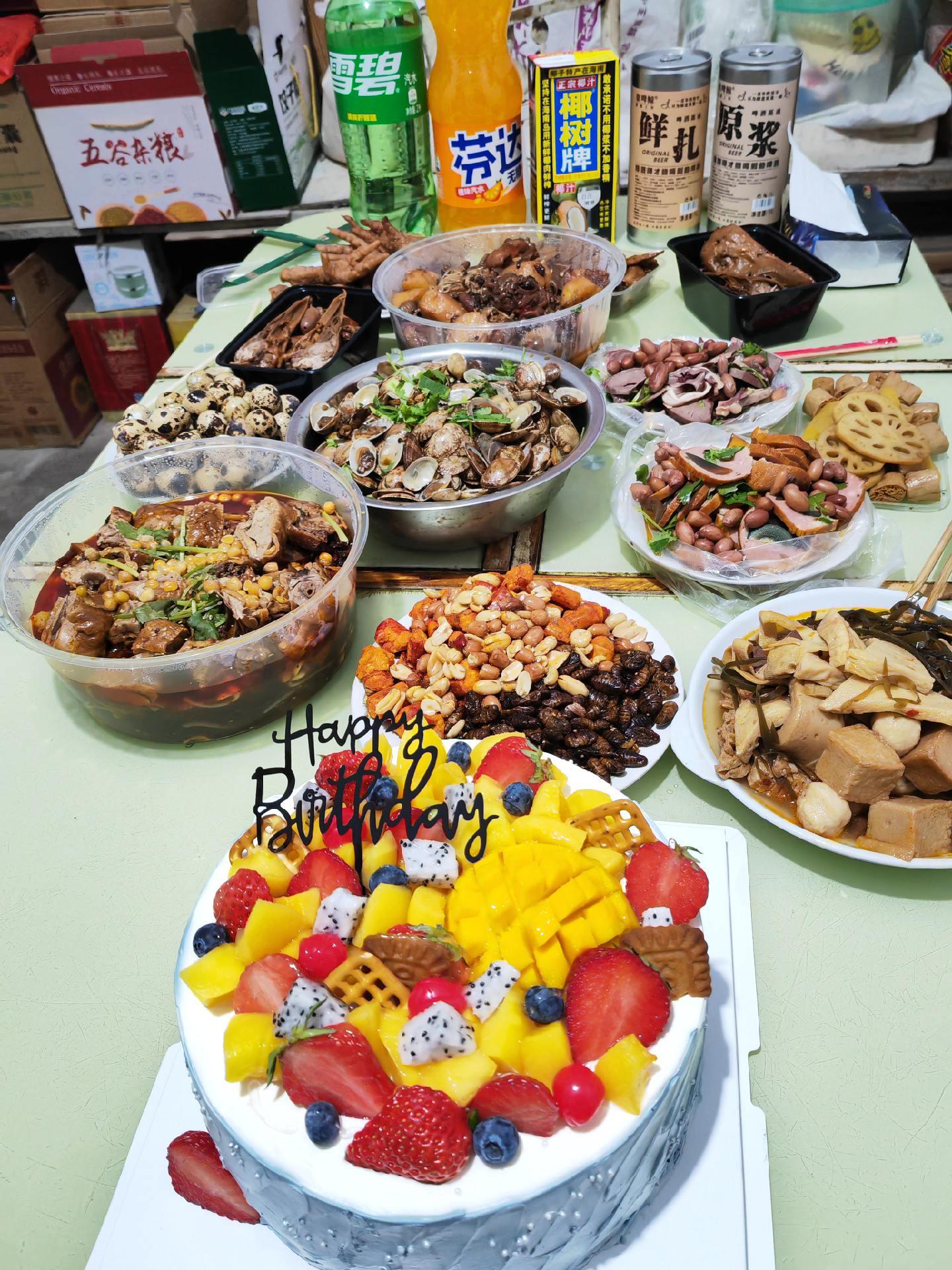 父母本是在世佛，何须千里拜灵山。母亲节暨护士节快乐٩(๑^o^๑)۶