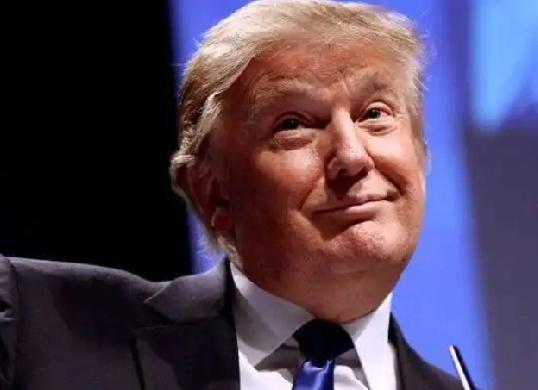 特朗普在瑞士达沃斯对北约进行了吐槽调侃，他表示北约在需要美国支持时，就喊他“爸爸