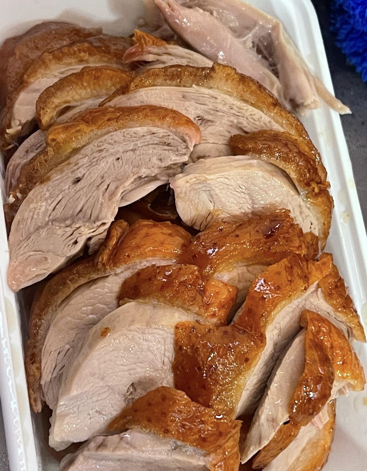 合肥宝藏老店🔥吴山老师傅三十年手艺，烤鸭直接吃上头

就在广利花园南区大门西边