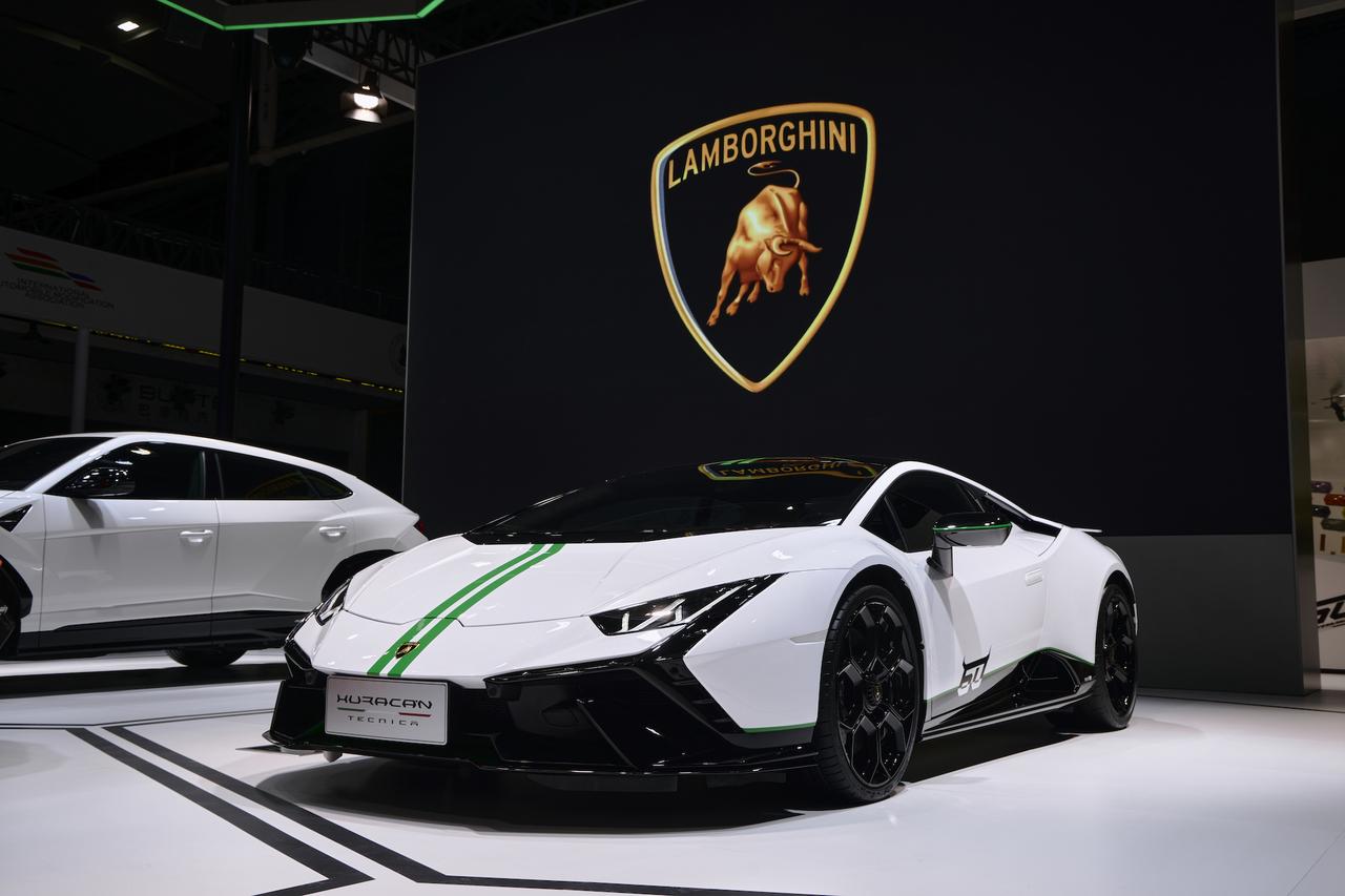 兰博基尼为庆祝品牌60周年，推出了Huracán Tecnica 60周年限量版