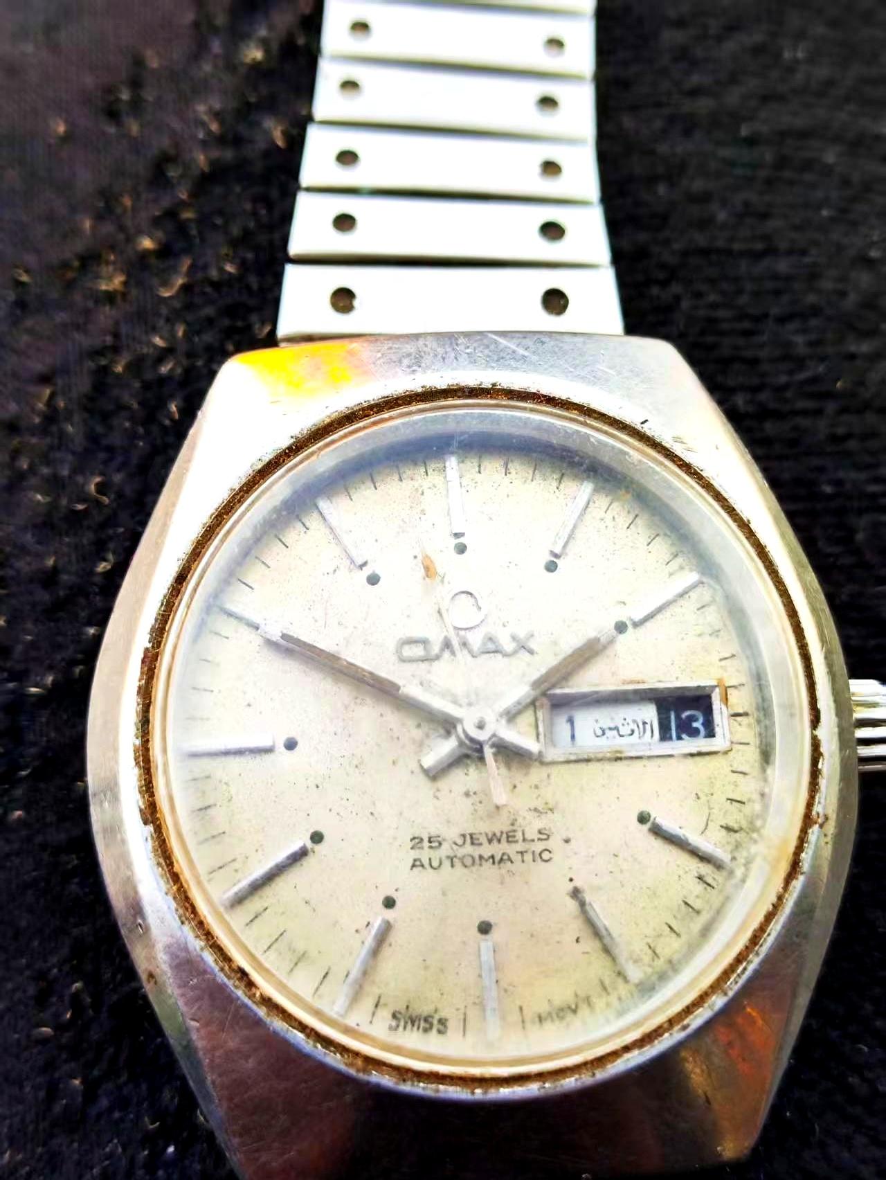 一块老爸攒了半年饭票换的“铁疙瘩”，突然冲上热搜！
 

网友晒图：1984年入