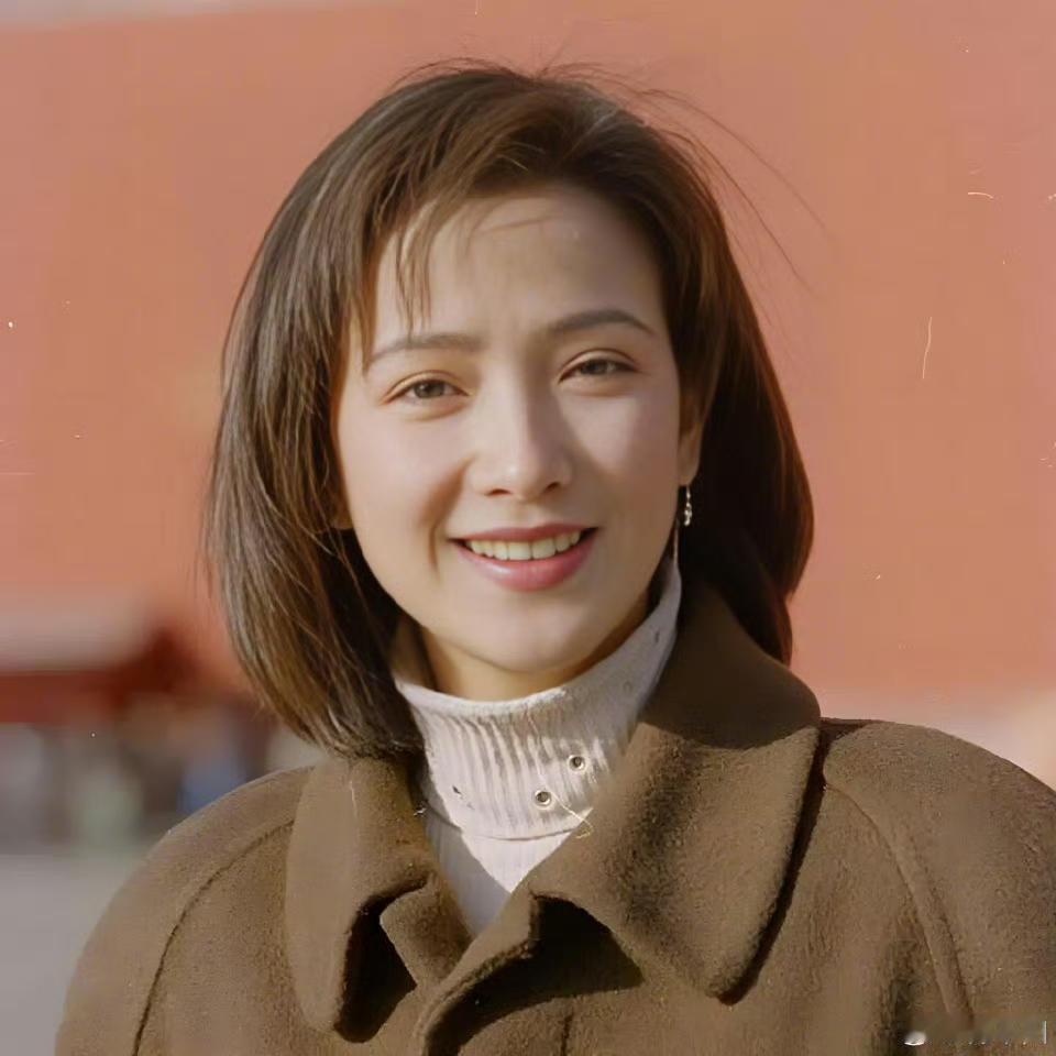 送别何晴：那个演遍四大名著的古典美人，终究成了时光绝响
 
12月13日，演员何