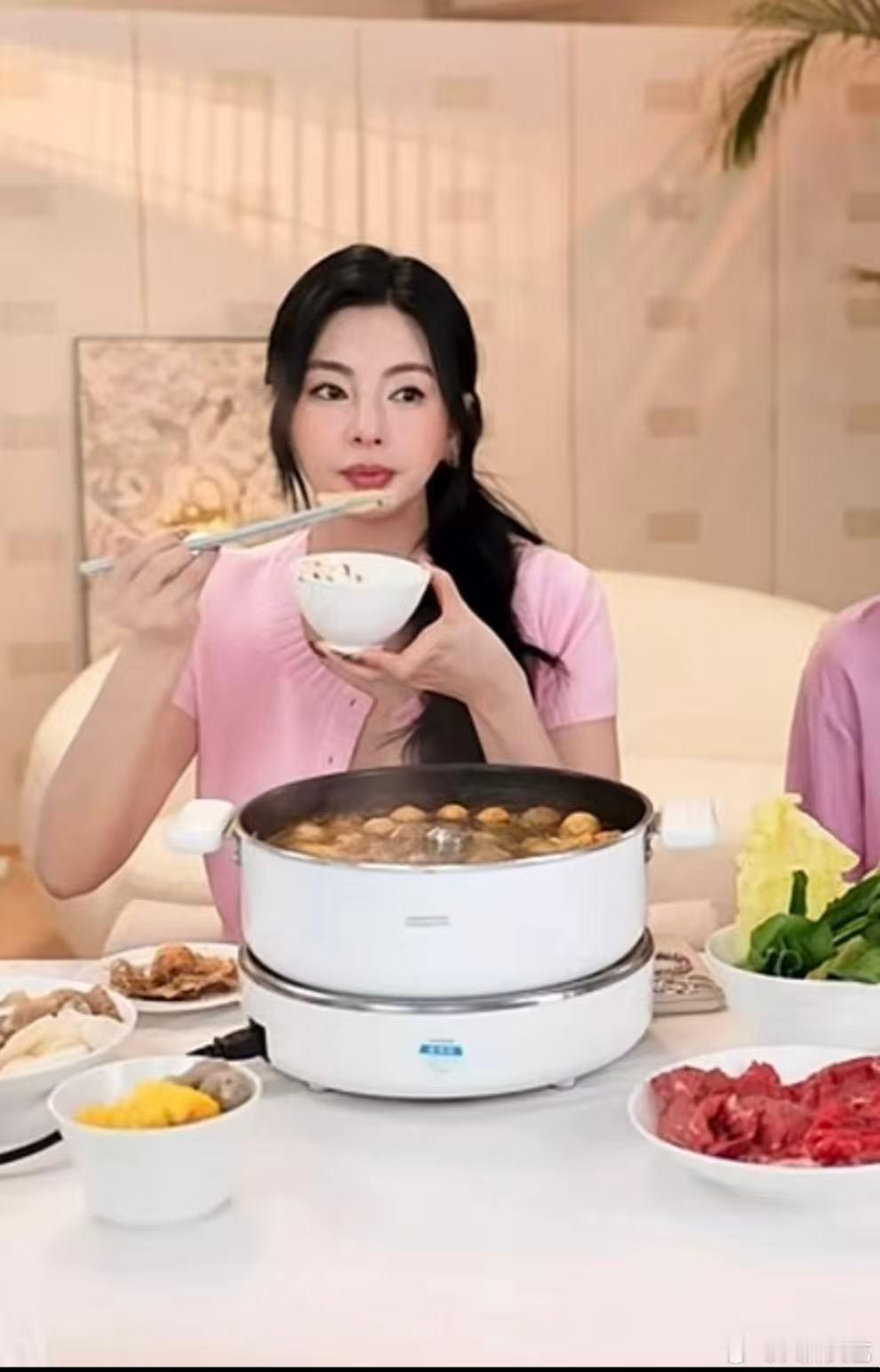 张雨绮什么时候拍鱼头汤舞张雨绮终于煲上鱼头汤了 10年前美人鱼里面的名台词fla